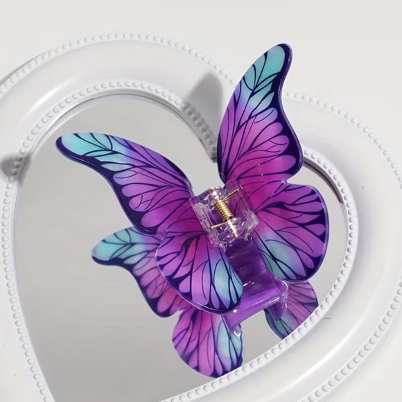 Butterfly Curtain Hairclip - Picture 3 of 10